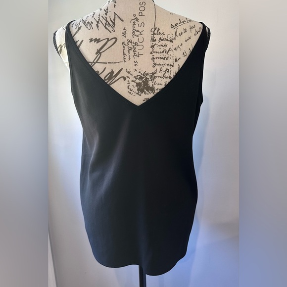 ✨✨Lovely Cue Anniversary Limited Edition Gold Sequin Tank Top - Black ✨✨ - Picture 5 of 5